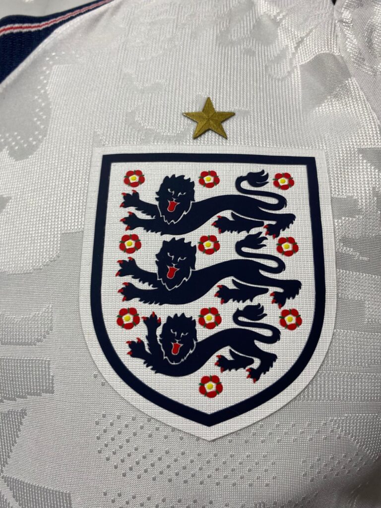 Playera Seleccion Inglaterra Mundial 2026 Version Jugador (Manga Corta)